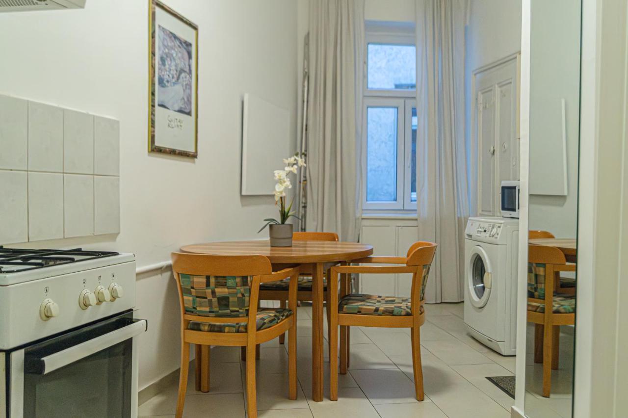 Economy 1Br Apartment Well Connected To The Whole City Bécs Kültér fotó
